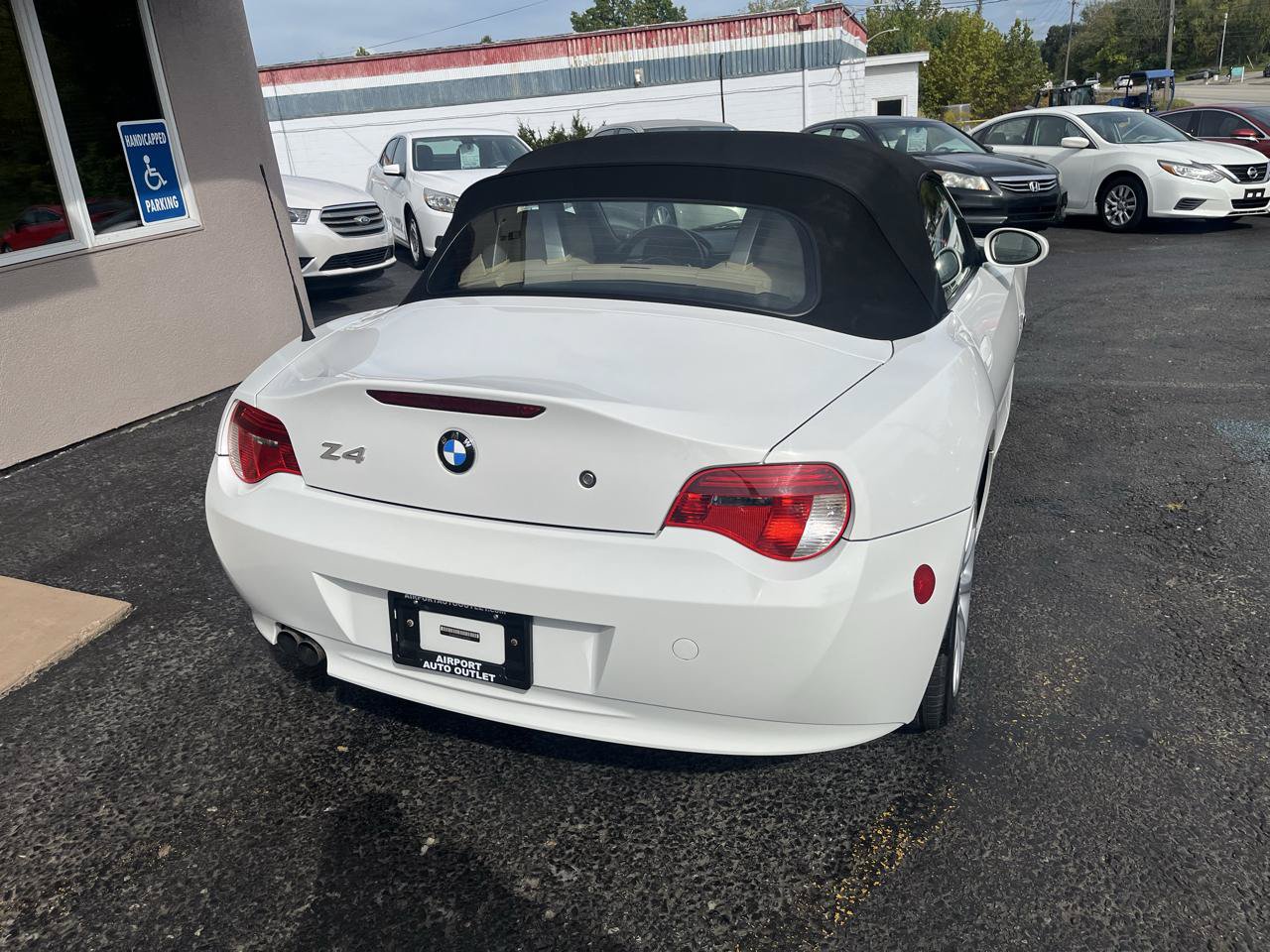Used 2008 BMW Z4 3.0i RWD image 6