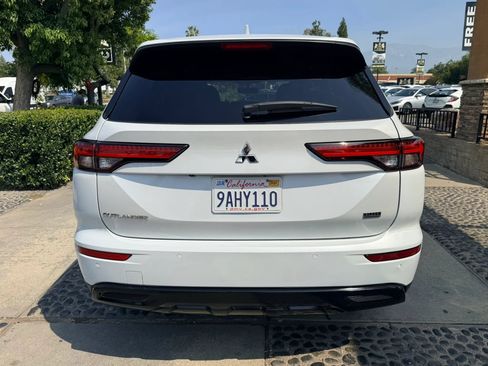 Used 2022 Mitsubishi Outlander SE FWD image 6