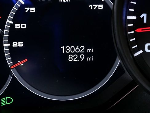 Certified 2023 Porsche Cayenne Platinum Edition AWD/4WD image 12