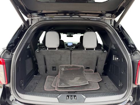 Used 2022 Ford Explorer ST-Line AWD/4WD image 4