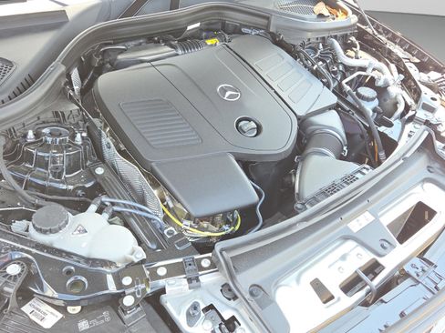 Used 2026 Mercedes-Benz GLC 300 image 18