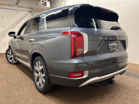 Used 2021 Hyundai Palisade Limited image 4