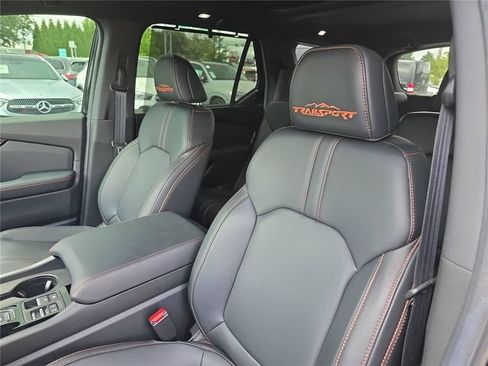 Used 2025 Honda Pilot TrailSport image 21