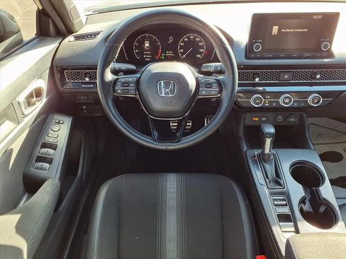 Used 2023 Honda Civic Sport image 3