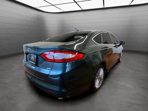 Used 2016 Ford Fusion SE w/ Equipment Group 202A image 5