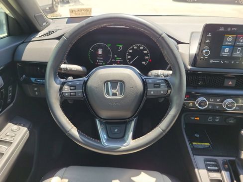 Used 2024 Honda CR-V Sport Touring image 17