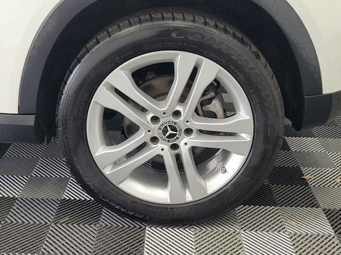 Used 2019 Mercedes-Benz GLA 250 4MATIC image 10