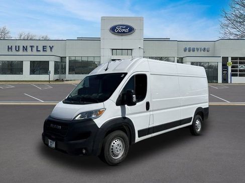 Used 2024 RAM ProMaster 2500 w/ Convenience Group FWD image 1