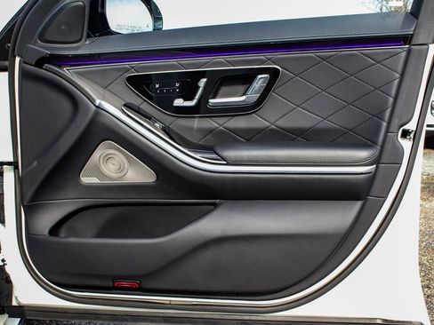 Used 2022 Mercedes-Benz S 500 S 500 image 15