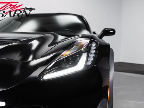 Used 2015 Chevrolet Corvette Z06 w/ 2LZ Preferred Equipment Group RWD image 18
