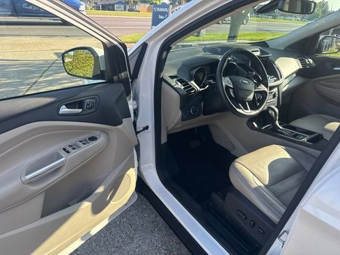 Used 2018 Ford Escape Titanium FWD image 11