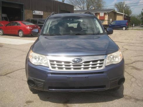 Used 2012 Subaru Forester 2.5X Premium w/ All-Weather Pkg image 2