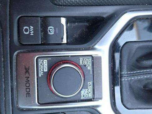 Used 2023 Subaru Forester Limited AWD/4WD image 11