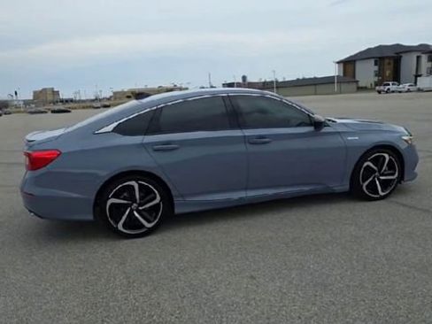 Used 2022 Honda Accord Sport image 8