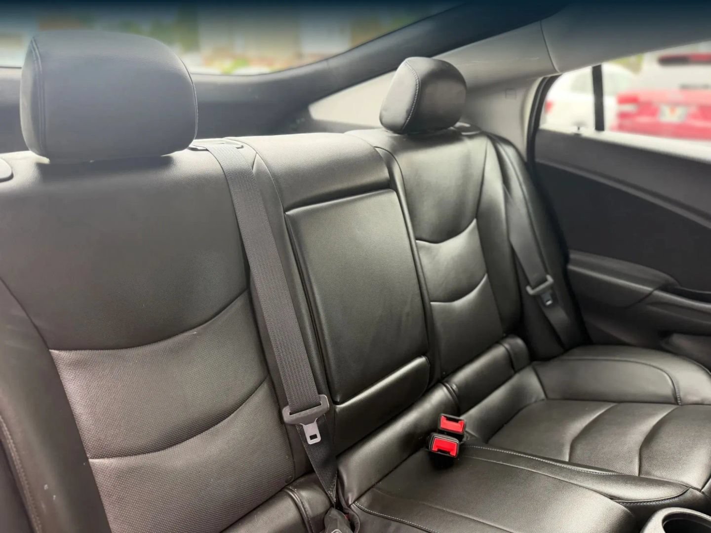 Used 2018 Chevrolet Volt Premier w/ Driver Confidence Package FWD image 37