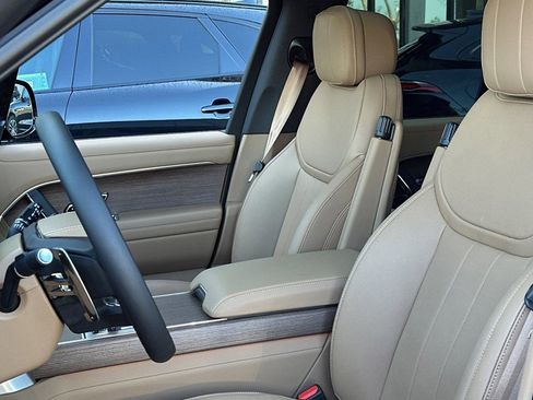 New 2026 Land Rover Range Rover SE AWD/4WD image 4