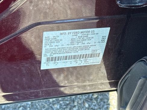 Used 2024 Ford Edge Titanium w/ Titanium Elite Package AWD/4WD image 31
