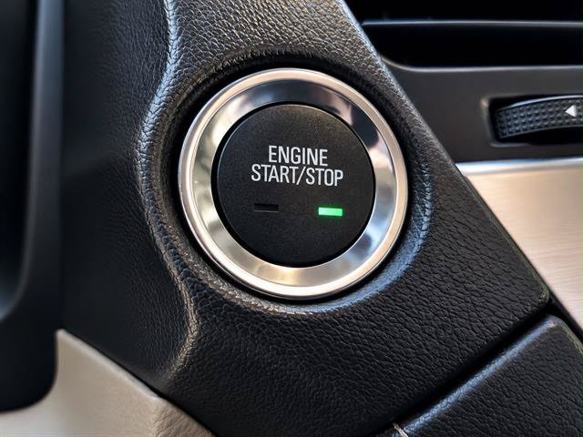 Used 2018 Chevrolet Suburban Premier AWD/4WD image 20
