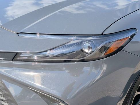 Used 2026 Toyota Camry SE FWD image 9