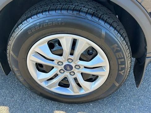 Certified 2023 Ford Escape AWD image 6