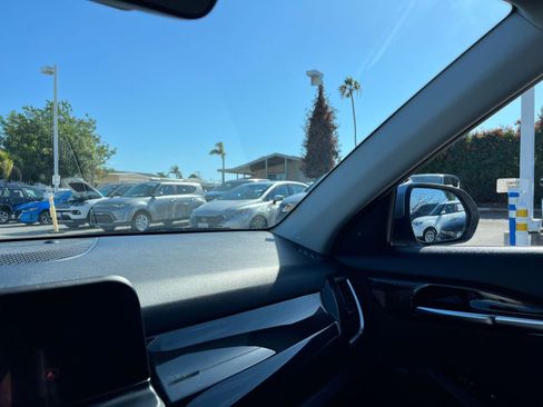 Used 2025 Kia Seltos S FWD image 36