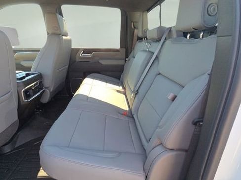 New 2026 GMC Sierra 2500 SLT w/ SLT Convenience Package image 35