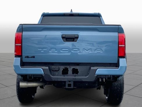 Used 2026 Toyota Tacoma TRD Off-Road image 4