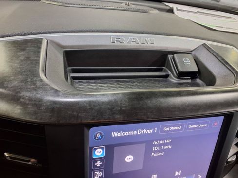Used 2022 RAM 2500 Big Horn w/ Level A Equipment Group AWD/4WD image 18