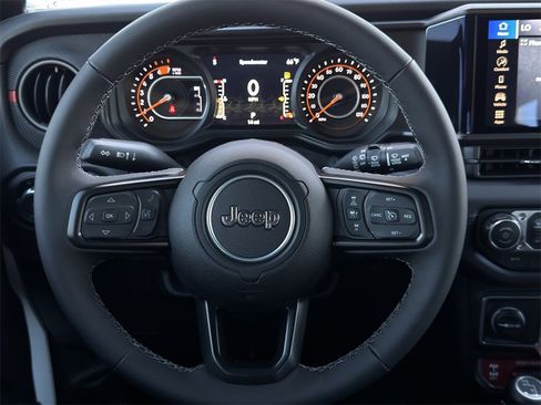 New 2025 Jeep Wrangler Unlimited Rubicon image 12