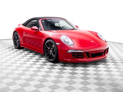 Used 2015 Porsche 911 Carrera GTS RWD image 6