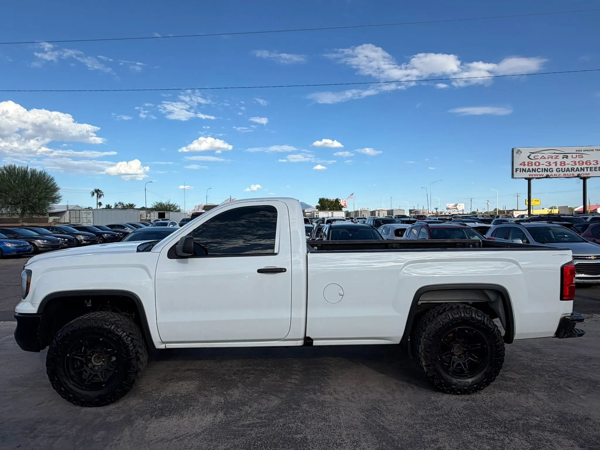 Used 2017 GMC Sierra 1500 2WD Regular Cab image 4