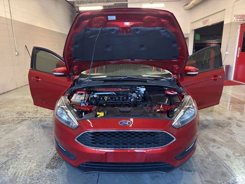 Used 2018 Ford Focus SEL image 8