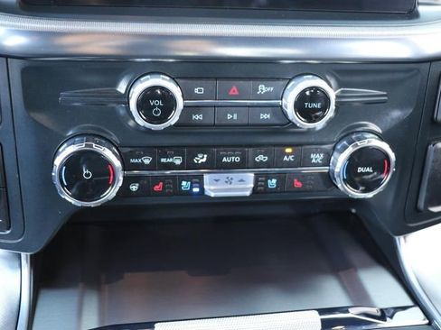 Used 2025 Ford F150 Platinum AWD/4WD image 25