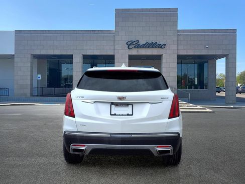 Certified 2024 Cadillac XT5 Premium Luxury w/ LPO, Floor Liner Package AWD/4WD image 6