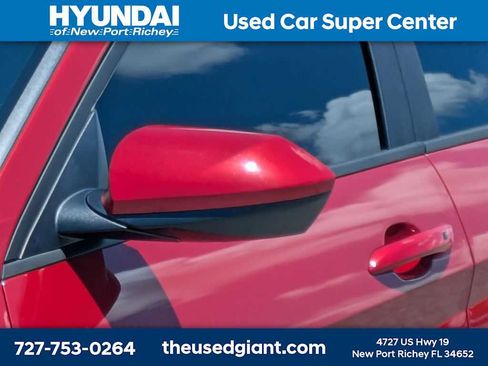 Used 2023 Hyundai Elantra SEL w/ Convenience Package FWD image 11