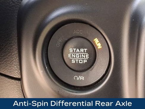 Used 2021 Jeep Wrangler Willys image 29