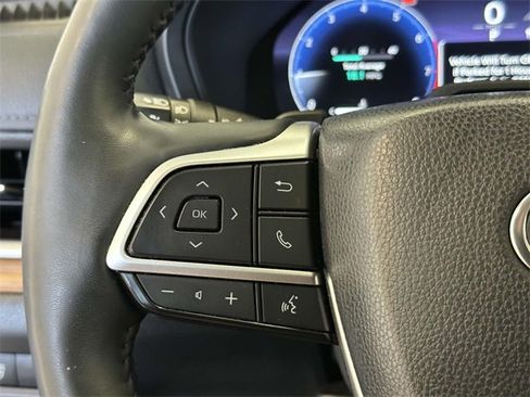 Used 2024 Toyota Grand Highlander AWD image 36
