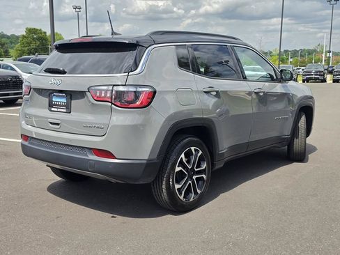 Used 2024 Jeep Compass Limited AWD/4WD image 3