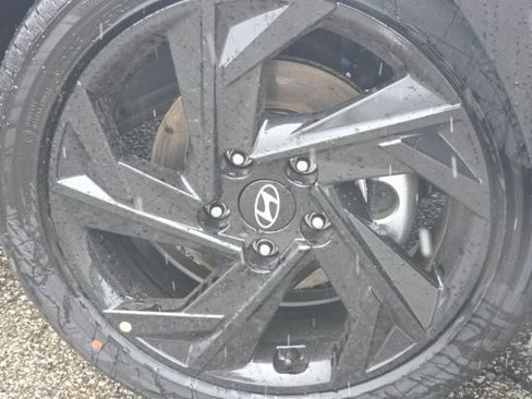New 2026 Hyundai Elantra SEL Sport Premium FWD image 10