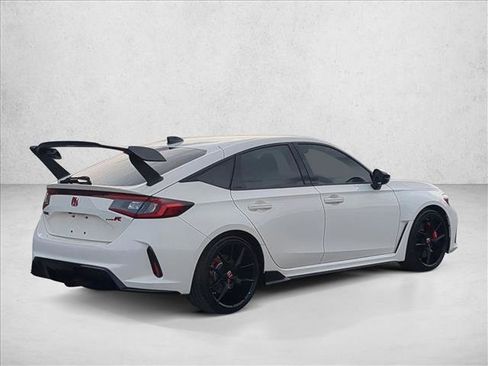Used 2025 Honda Civic Type R image 5