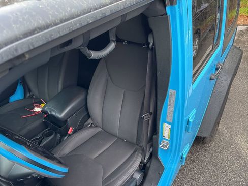 Used 2017 Jeep Wrangler Unlimited Sport w/ Quick Order Package 24S image 5