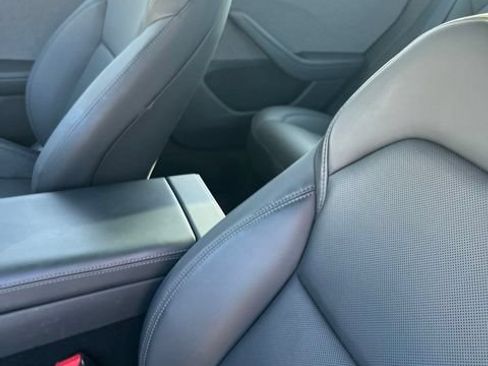 Used 2024 Tesla Model 3 Standard Range RWD image 6