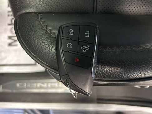 Used 2023 GMC Sierra 1500 Denali w/ Technology Package image 37