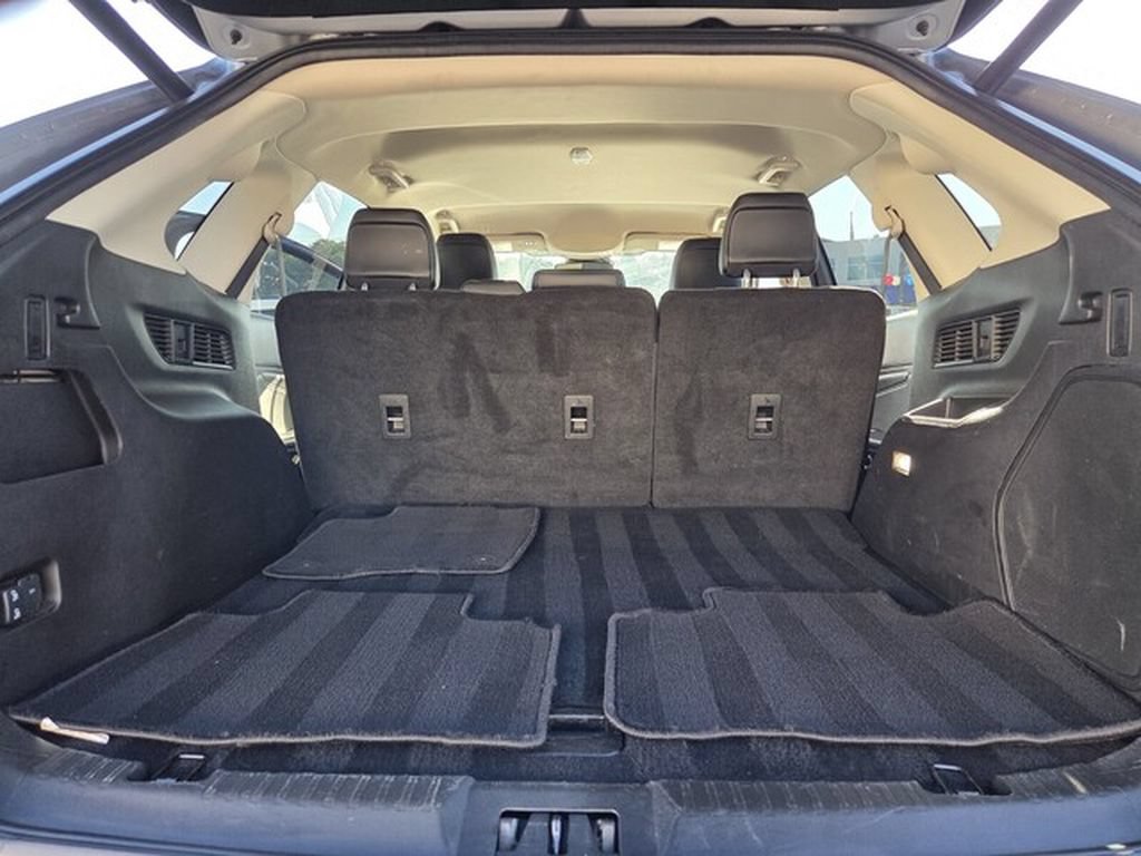 Used 2024 Ford Edge Titanium AWD/4WD image 28