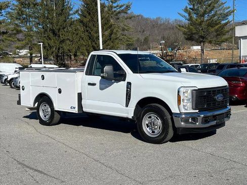 Certified 2025 Ford F350 XL w/ XL Driver Assist Package image 1