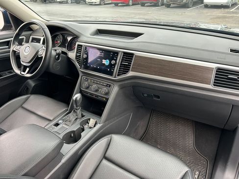 Used 2019 Volkswagen Atlas SE w/ Towing Package image 35