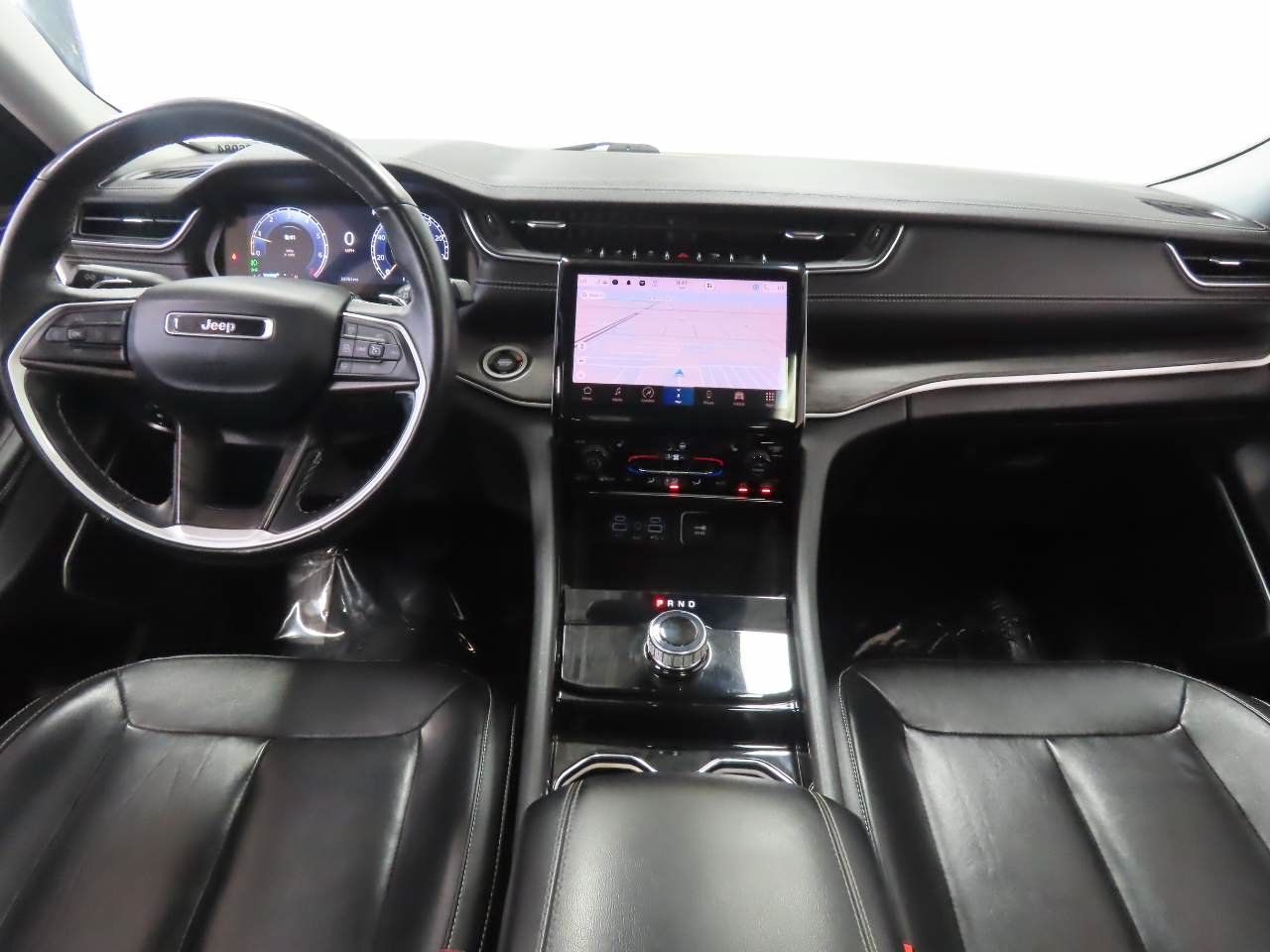 Used 2022 Jeep Grand Cherokee L Limited RWD image 14