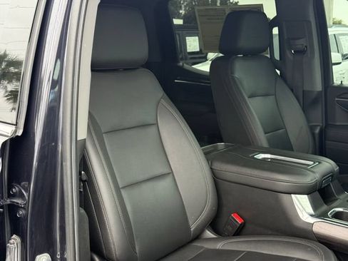 Used 2022 Chevrolet Silverado 1500 LTZ w/ Technology Package AWD/4WD image 19