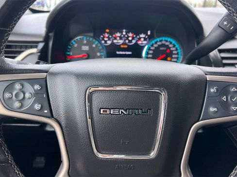 Used 2019 GMC Yukon XL Denali image 25