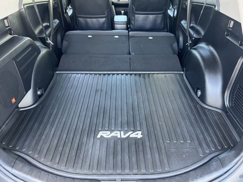 Used 2015 Toyota RAV4 Limited w/ Technology Package AWD/4WD image 21